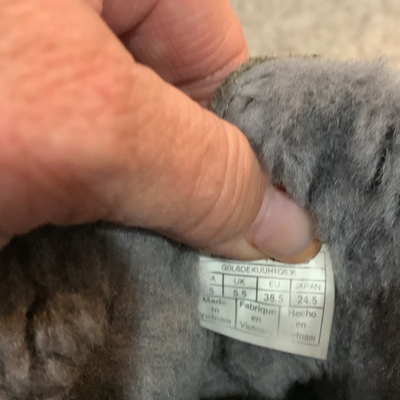 Ugg grey black Adriondack Vibram fold over fur winter boots sz 7.5 - Picture 7 of 8